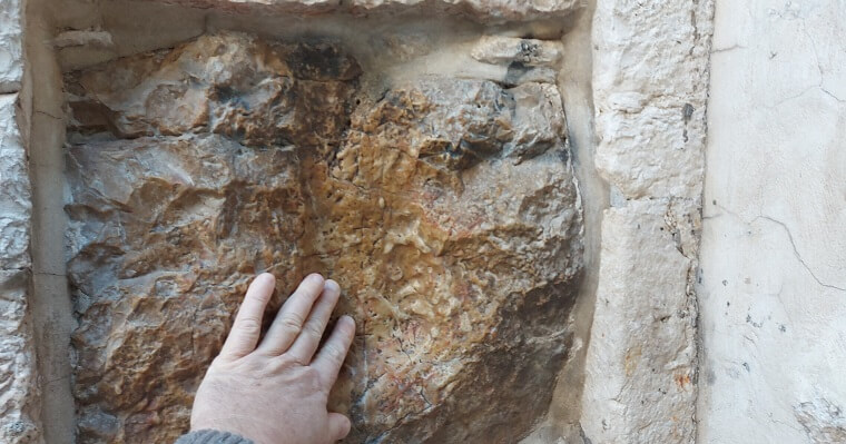 טביעת-ידו-של-שמעון-מקירינה-ויה-דולורזה-ירושלים