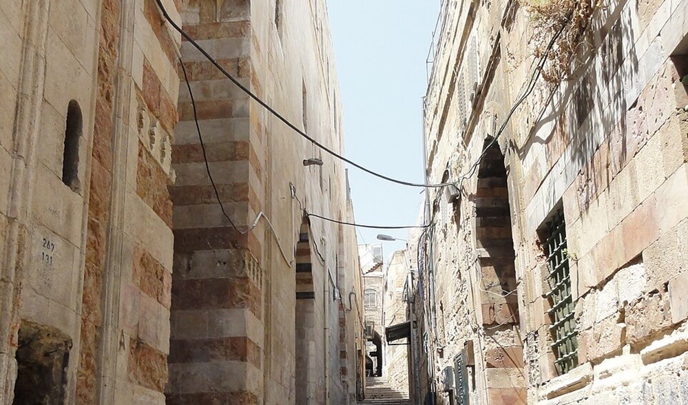 קבר הגבירה טנשוק ברחוב מעלה המדרשה עיר עתיקה ירושלים באדיבות ויקיפדיה