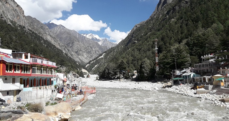 מקורות הגנגס מקום מושבו של באבג'י הודו