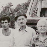 שורשים משפחתיים